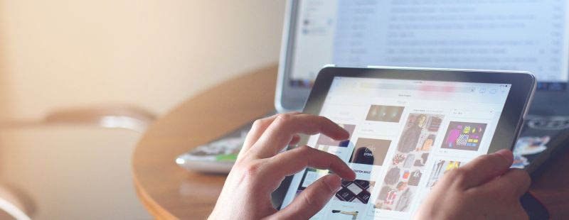 ipad-tablet-technology-touch